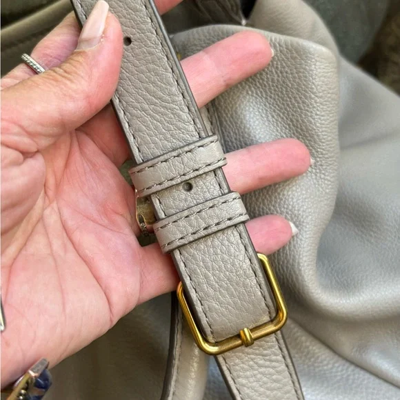 Authentic MARC BY MARC JACOBS cow leather convertible shoulder/satchel/Crosb - Picture 8 of 16